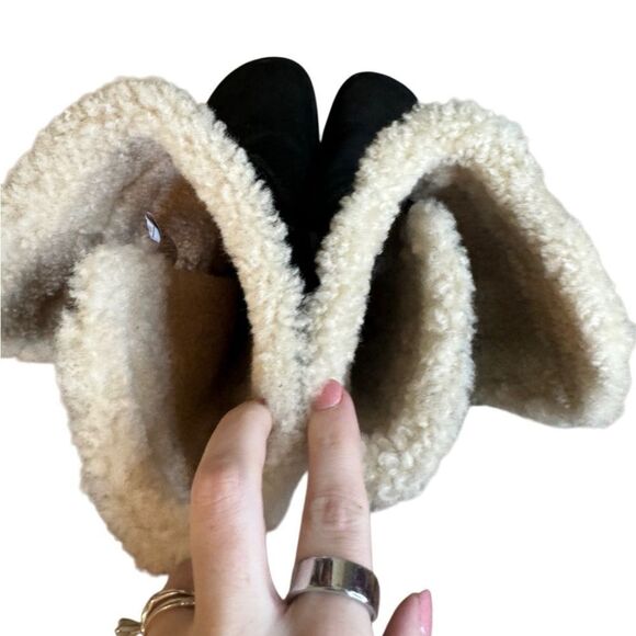 UGG Black Catalina Laced Nubuck Leather Shearling Boots - Picture 7 of 10